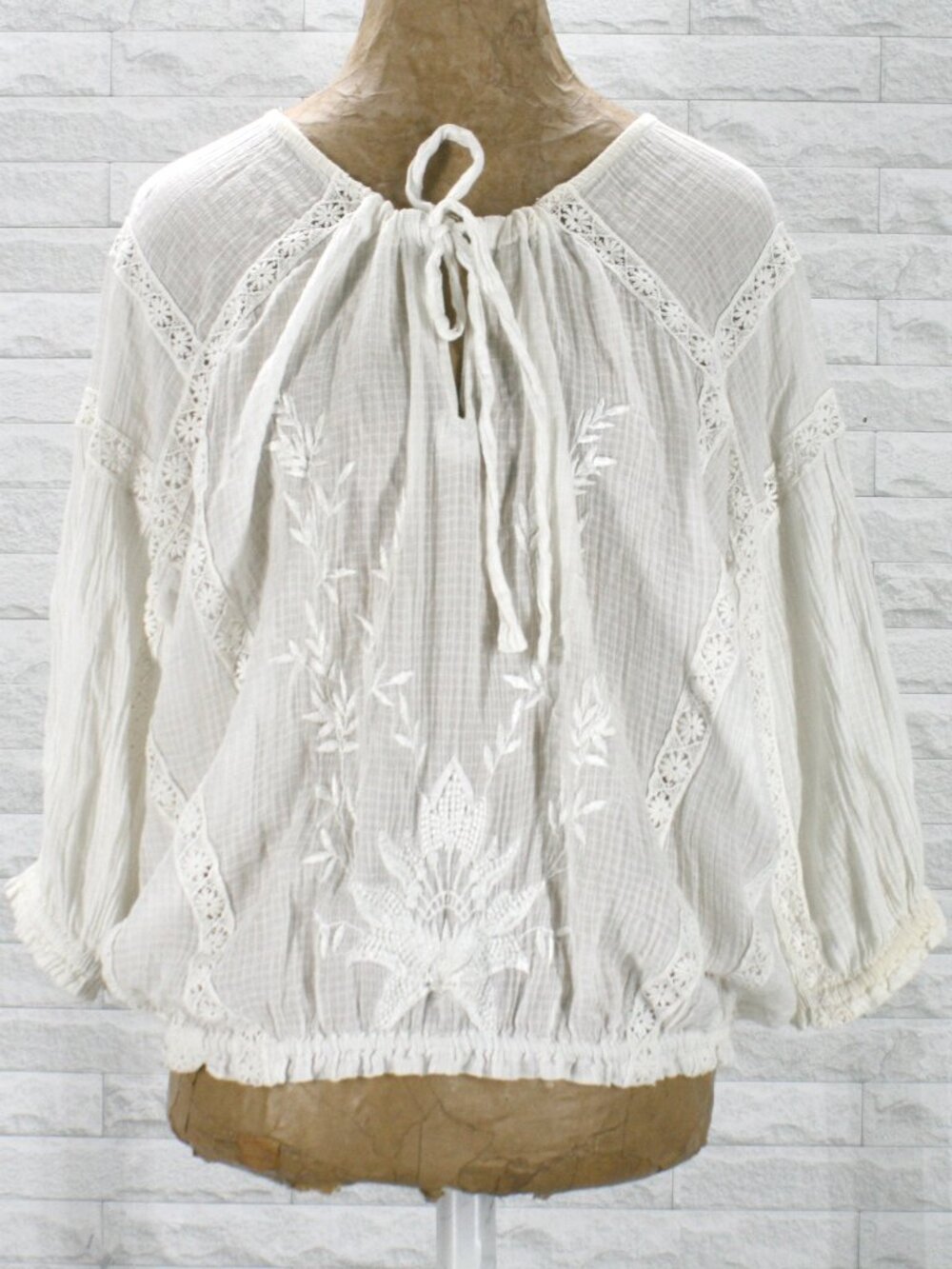 MAGNOLIA LANE Top Oversized Peasant Blouse Bohemian Lace Panel Blouse White M